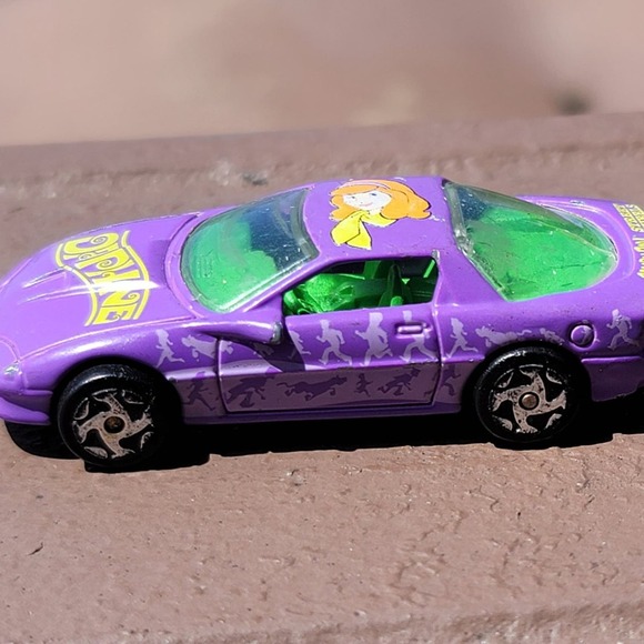 Vtg Racing Champions '96 Camaro Scooby-Doo Daphne Diecast Car - Picture 1 of 6